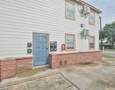 5320 Polk Street - Photo Thumbnail 13