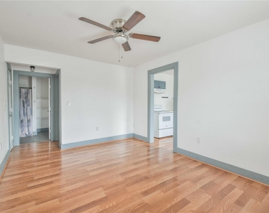 5320 Polk Street - Photo Thumbnail 3