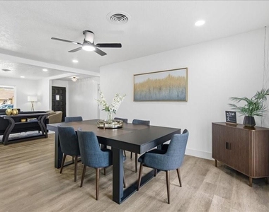 6223 Tiffany Drive - Photo Thumbnail 17