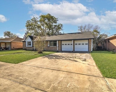 6223 Tiffany Drive - Photo Thumbnail 2