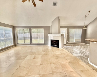 8815 Champion Springs Circle - Photo Thumbnail 9