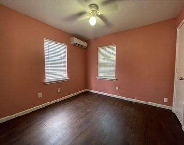 2407 Bastrop - Photo Thumbnail 7