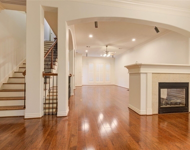 7115 Laguna Villas - Photo Thumbnail 4