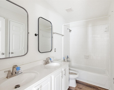 11602 Canyon Mills Drive - Photo Thumbnail 25