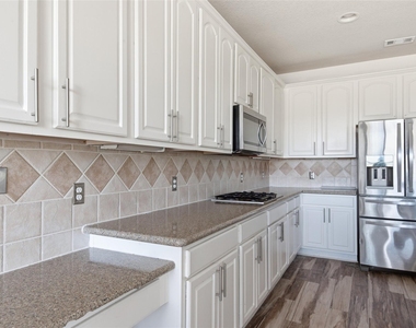 11602 Canyon Mills Drive - Photo Thumbnail 9