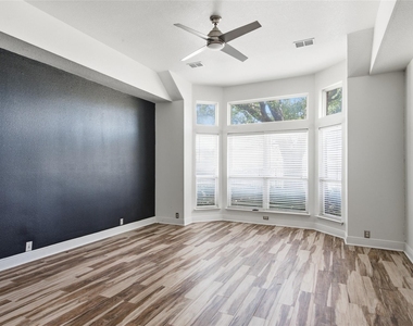 11602 Canyon Mills Drive - Photo Thumbnail 13
