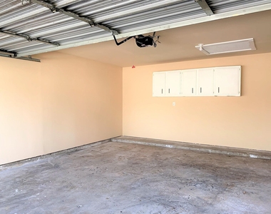 10011 Appleridge Drive - Photo Thumbnail 24
