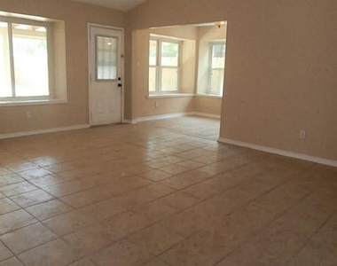 10011 Appleridge Drive - Photo Thumbnail 11