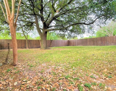10011 Appleridge Drive - Photo Thumbnail 33