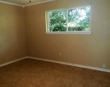 10011 Appleridge Drive - Photo Thumbnail 21