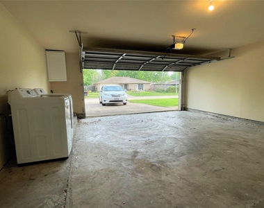 10011 Appleridge Drive - Photo Thumbnail 31