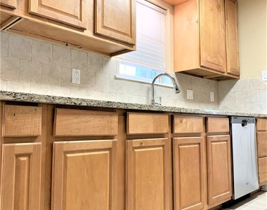 10011 Appleridge Drive - Photo Thumbnail 2