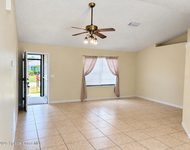 1333 Hazel Street Nw - Photo Thumbnail 3