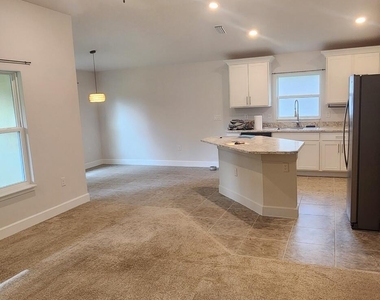 891 Tupelo Circle - Photo Thumbnail 11