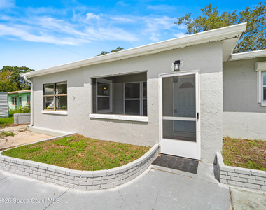1382 Lakewood Drive - Photo Thumbnail 1