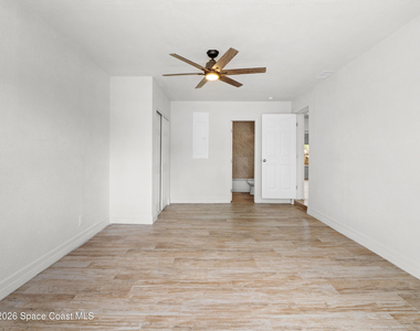 1382 Lakewood Drive - Photo Thumbnail 12