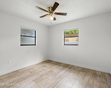 1382 Lakewood Drive - Photo Thumbnail 17