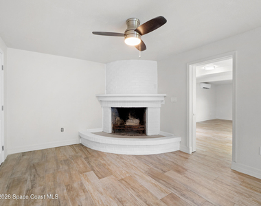 1382 Lakewood Drive - Photo Thumbnail 5