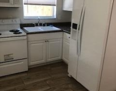 208 Pierce Avenue - Photo Thumbnail 1