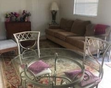 208 Pierce Avenue - Photo Thumbnail 6