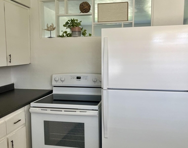 209 Cleveland Avenue - Photo Thumbnail 7