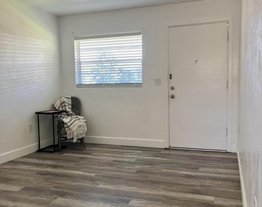 209 Cleveland Avenue - Photo Thumbnail 3