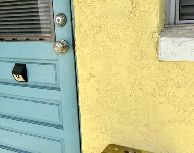 209 Cleveland Avenue - Photo Thumbnail 15