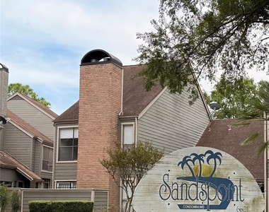 6601 Sands Point Drive - Photo Thumbnail 12