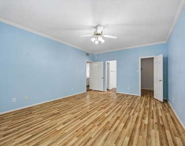 2255 Braeswood Park Drive - Photo Thumbnail 13