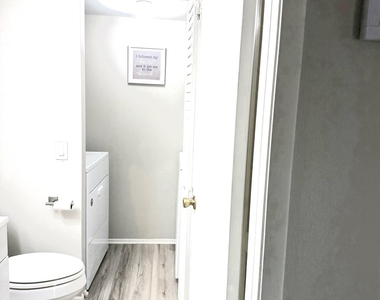 3252 Sand Court - Photo Thumbnail 12