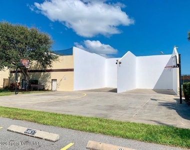 3252 Sand Court - Photo Thumbnail 21