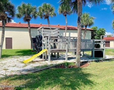 3252 Sand Court - Photo Thumbnail 17