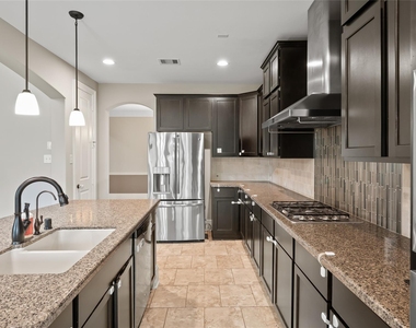 1714 Wickham Reach Drive - Photo Thumbnail 14