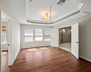 1714 Wickham Reach Drive - Photo Thumbnail 32