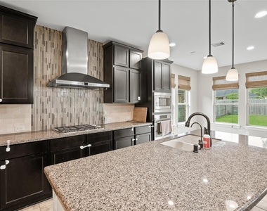 1714 Wickham Reach Drive - Photo Thumbnail 12