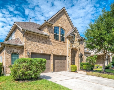 1714 Wickham Reach Drive - Photo Thumbnail 2