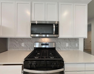 31727 Margaret Woods Lane - Photo Thumbnail 7