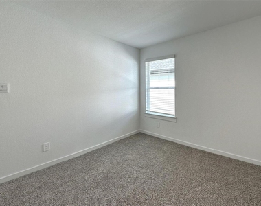 31727 Margaret Woods Lane - Photo Thumbnail 21