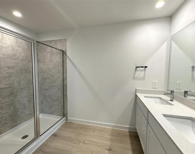 31727 Margaret Woods Lane - Photo Thumbnail 14
