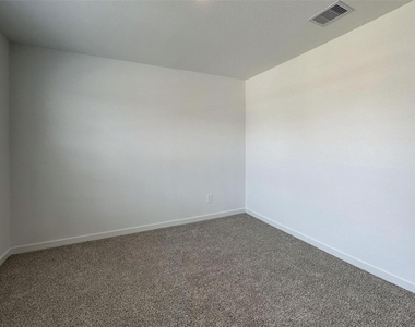 31727 Margaret Woods Lane - Photo Thumbnail 19