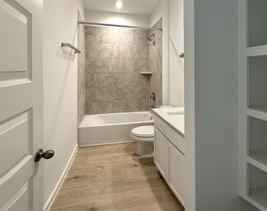 31727 Margaret Woods Lane - Photo Thumbnail 15