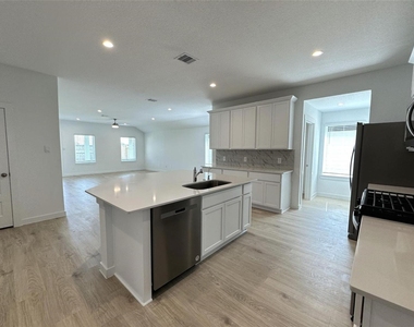 31727 Margaret Woods Lane - Photo Thumbnail 10