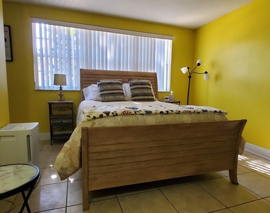 8401 N Atlantic Avenue - Photo Thumbnail 2