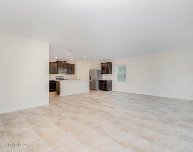 724 Starland Street Se - Photo Thumbnail 5
