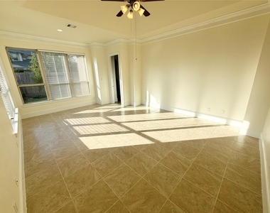 4526 Broken Rock Lane - Photo Thumbnail 20