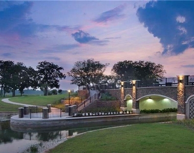 4526 Broken Rock Lane - Photo Thumbnail 33