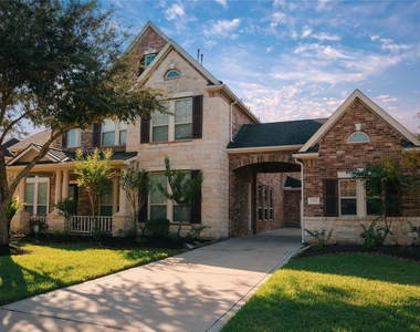 4526 Broken Rock Lane - Photo Thumbnail 1