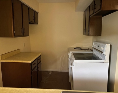 4162 Belle Park Drive - Photo Thumbnail 4