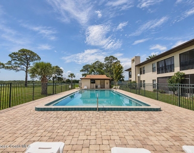 515 Landings Way - Photo Thumbnail 11