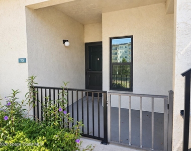 515 Landings Way - Photo Thumbnail 2